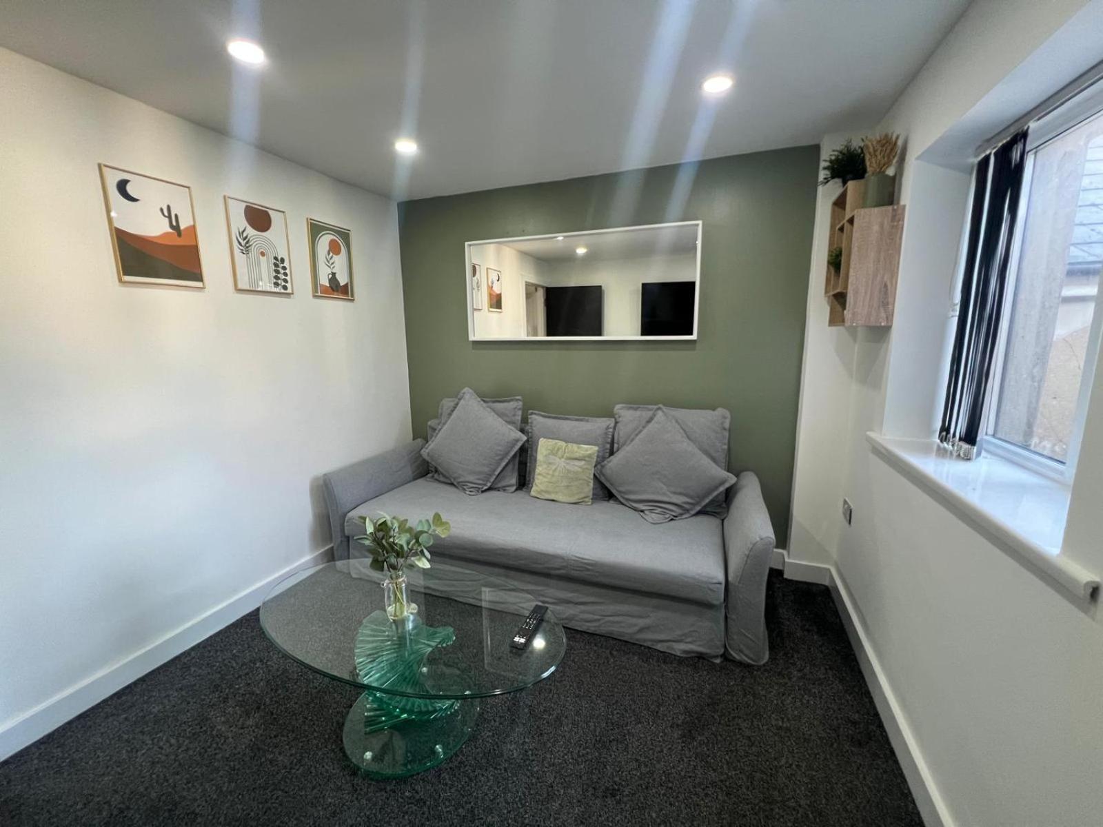 City Centre Location! For Business And Leisure! 5/6 Guests Cardiff Exteriör bild
